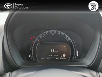 Photo 14 du bon plan TOYOTA Aygo X 1.0 VVT-i 72ch Design occasion à 13990 €