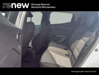 Photo 13 du bon plan RENAULT Clio 1.6 E-Tech hybride 145ch Evolution occasion à 15990 €