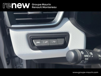 Photo 19 du bon plan RENAULT Clio 1.6 E-Tech hybride 145ch Evolution occasion à 15990 €