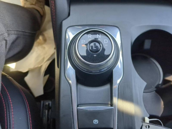Photo 33 du bon plan FORD Kuga 2.5 Duratec 190ch FHEV E85 Graphite Tech Edition BVA occasion à 31990 €