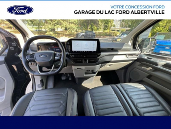 Photo 10 du bon plan FORD Tourneo Custom 320 L2H1 2.0 EcoBlue 170ch Titanium 4x4 BVA8 occasion à 46990 €