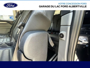 Photo 20 du bon plan FORD Tourneo Custom 320 L2H1 2.0 EcoBlue 170ch Titanium 4x4 BVA8 occasion à 46990 €