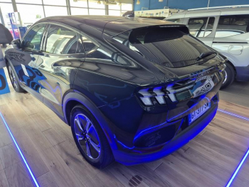Photo 17 du bon plan FORD Mustang Mach-E 269ch Standard Range 72,6kWh Mach-E Propulsion occasion à 34800 €
