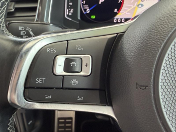 Photo 11 du bon plan VOLKSWAGEN T-Roc 1.5 TSI EVO 150ch R-Line DSG7 S&S occasion à 23990 €