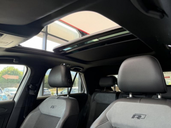 Photo 15 du bon plan VOLKSWAGEN T-Roc 1.5 TSI EVO 150ch R-Line DSG7 S&S occasion à 23990 €