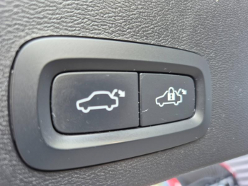 Photo 19 du bon plan VOLVO XC40 T5 Recharge 180 + 82ch Plus DCT 7 occasion à 28990 €