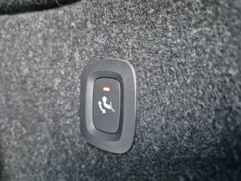 Photo 20 du bon plan VOLVO XC40 T5 Recharge 180 + 82ch Plus DCT 7 occasion à 28990 €