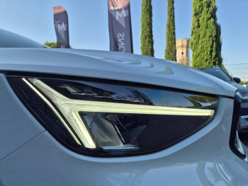 Photo 13 du bon plan VOLVO XC40 B3 163ch Ultra DCT 7 occasion à 38990 €