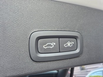 Photo 34 du bon plan VOLVO XC40 B3 163ch Ultra DCT 7 occasion à 38990 €