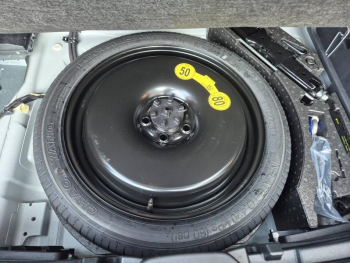 Photo 36 du bon plan VOLVO XC40 B3 163ch Ultra DCT 7 occasion à 38990 €