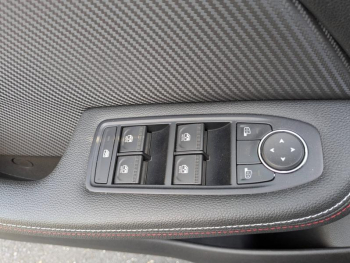 Photo 4 du bon plan RENAULT Clio 1.6 E-Tech hybride 145ch RS Line occasion à 17290 €