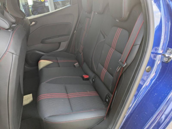 Photo 22 du bon plan RENAULT Clio 1.6 E-Tech hybride 145ch RS Line occasion à 17290 €