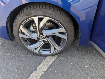 Photo 26 du bon plan RENAULT Clio 1.6 E-Tech hybride 145ch RS Line occasion à 17290 €