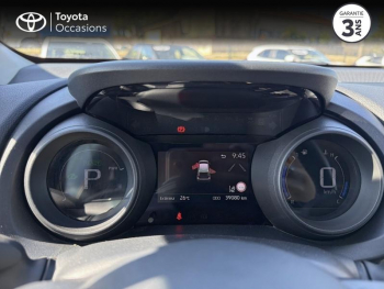 Photo 14 du bon plan TOYOTA Yaris 116h Design 5p MY21 occasion à 18490 €