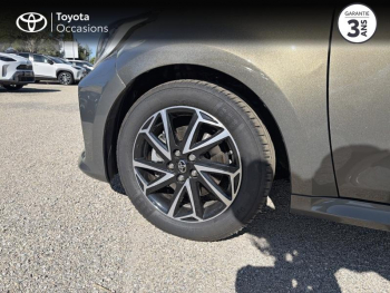 Photo 16 du bon plan TOYOTA Yaris 116h Design 5p MY21 occasion à 18490 €