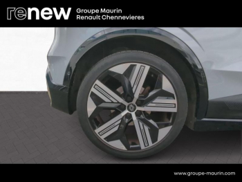 Photo 10 du bon plan RENAULT Megane E-Tech Electric EV60 220ch Iconic super charge -B occasion à 26999 €