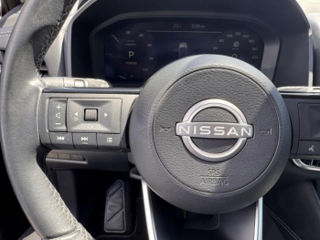 Photo 21 du bon plan NISSAN Qashqai e-POWER 190ch N-Connecta 2022 occasion à 26490 €