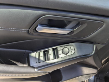 Photo 14 du bon plan NISSAN Qashqai e-POWER 190ch N-Connecta 2022 occasion à 25990 €