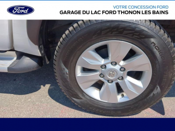 Photo 12 du bon plan TOYOTA Hilux VUL 2.4 D-4D 150ch Double Cabine Légende 4WD RC19 occasion à 30590 €