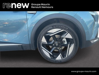 Photo 4 du bon plan RENAULT SYMBIOZ 1.6 E-Tech full hybrid 145ch Iconic occasion à 27900 €