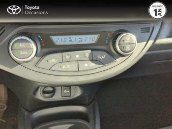 Photo 22 du bon plan TOYOTA Yaris 110 VVT-i Ultimate CVT 5p occasion à 13590 €