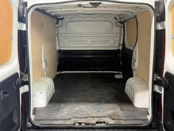 Photo 21 du bon plan RENAULT Trafic Fg VUL L1H1 3T 2.0 Blue dCi 150ch Advance Pro Auto -25 occasion à 31990 €
