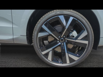 Photo 14 du bon plan VOLVO XC60 T6 Hybride Rechargeable 335ch Black Edition Geartronic 8 AWD occasion à 69900 €