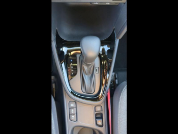 Photo 20 du bon plan TOYOTA Yaris Cross 116h Design MY26 occasion à 28350 €
