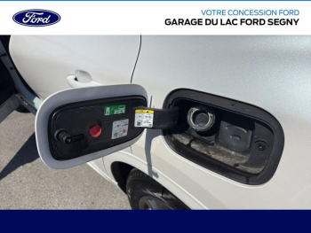Photo 13 du bon plan FORD Kuga 2.5 Duratec 225ch PHEV ST-Line X BVA occasion à 22990 €