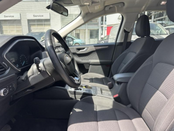 Photo 12 du bon plan FORD Kuga 1.5 EcoBlue 120ch Titanium BVA occasion à 17490 €