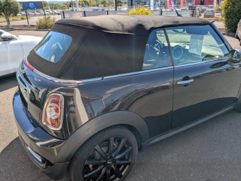 Photo 5 du bon plan MINI Cabrio Cooper 122ch Pack Red Hot Chili occasion à 10990 €