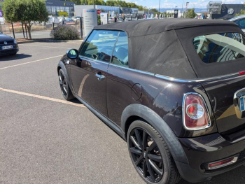 Photo 6 du bon plan MINI Cabrio Cooper 122ch Pack Red Hot Chili occasion à 10990 €