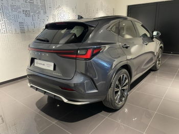 Photo 4 du bon plan LEXUS NX 450h+ F SPORT Executive 4WD MY24 occasion à 49990 €
