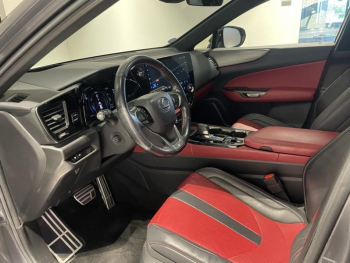 Photo 25 du bon plan LEXUS NX 450h+ F SPORT Executive 4WD MY24 occasion à 49990 €