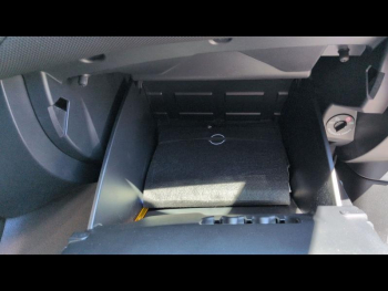 Photo 24 du bon plan NISSAN Juke 1.6 Hybrid 143ch N-Connecta 2023.5 occasion à 23490 €