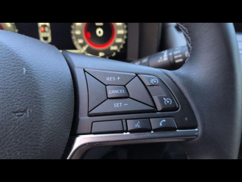 Photo 34 du bon plan NISSAN Juke 1.6 Hybrid 143ch N-Connecta 2023.5 occasion à 23490 €