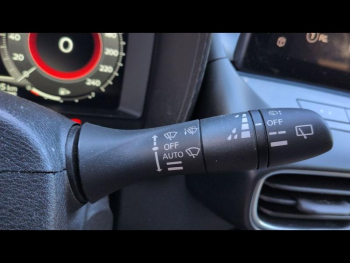 Photo 36 du bon plan NISSAN Juke 1.6 Hybrid 143ch N-Connecta 2023.5 occasion à 23490 €