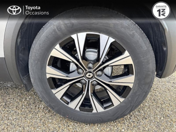 Photo 16 du bon plan RENAULT Captur 1.6 E-Tech hybride 145ch Evolution occasion à 21290 €