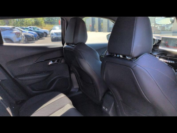 Photo 20 du bon plan PEUGEOT 2008 1.2 PureTech 130ch S&S GT Line EAT8 7cv occasion à 14900 €