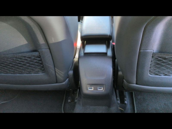 Photo 23 du bon plan PEUGEOT 2008 1.2 PureTech 130ch S&S GT Line EAT8 7cv occasion à 14900 €