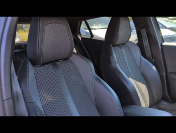 Photo 28 du bon plan PEUGEOT 2008 1.2 PureTech 130ch S&S GT Line EAT8 7cv occasion à 14900 €