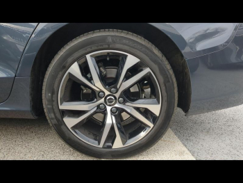 Photo 9 du bon plan VOLVO V60 B4 197ch Plus Style Dark DCT 7 occasion à 47880 €