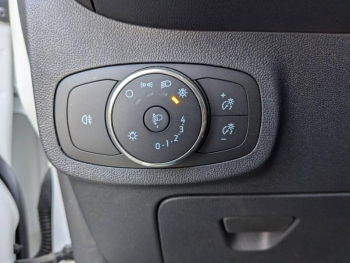 Photo 14 du bon plan FORD Fiesta 1.0 Flexifuel 95ch Titanium Business 5p occasion à 14590 €