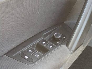 Photo 24 du bon plan VOLKSWAGEN Tiguan 2.0 TDI 150ch BlueMotion Technology Confortline Business DSG7 occasion à 17490 €