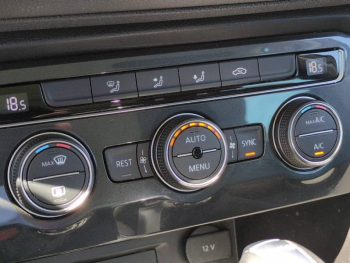 Photo 32 du bon plan VOLKSWAGEN Tiguan 2.0 TDI 150ch BlueMotion Technology Confortline Business DSG7 occasion à 17490 €