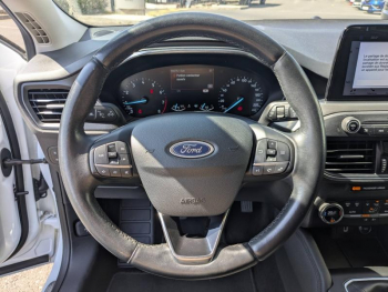 Photo 16 du bon plan FORD Focus 1.0 EcoBoost 125ch Stop&Start Titanium occasion à 13450 €
