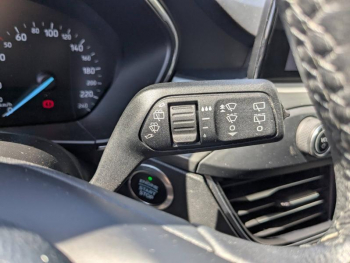 Photo 19 du bon plan FORD Focus 1.0 EcoBoost 125ch Stop&Start Titanium occasion à 13450 €