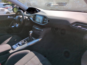 Photo 14 du bon plan PEUGEOT 308 1.2 PureTech 130ch S&S Allure EAT6 occasion à 7490 €