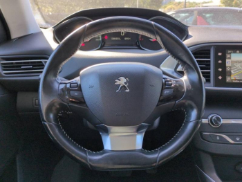 Photo 20 du bon plan PEUGEOT 308 1.2 PureTech 130ch S&S Allure EAT6 occasion à 7490 €
