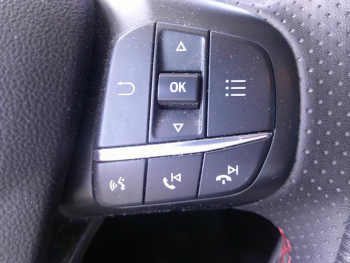 Photo 15 du bon plan FORD Focus 1.0 Flexifuel 125ch mHEV ST-Line DESIGN 3 occasion à 18590 €